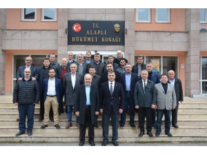 Uzun,”kitaplar Devletten, Kırtasiye Malzemeleri Alaplı Belediyesi’nden”