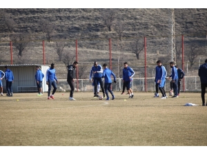 E. Yeni Malatyaspor Kupada Tur Peşinde