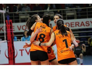 Eczacıbaşı Vitra, 4’de 4 Yaptı