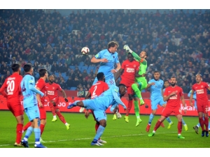 Ziraat Türkiye Kupası : Trabzonspor: 0 - Umraniyespor: 0 (İlk Yarı)