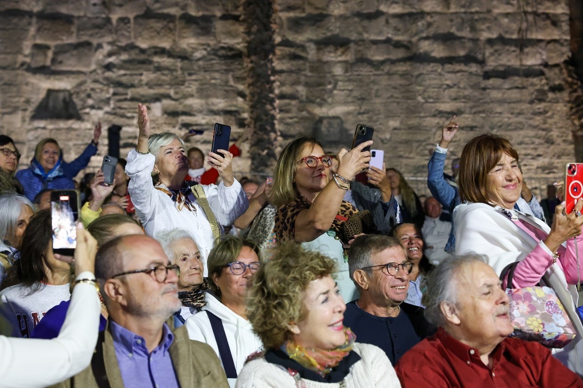 bodrum-da-zeki-muren-in-30-olum-yil-donumunde-anma-konseri