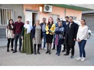 İstanbul’dan Kızıltepe’ye Gelin Geldi, Muhtar Adayı Oldu