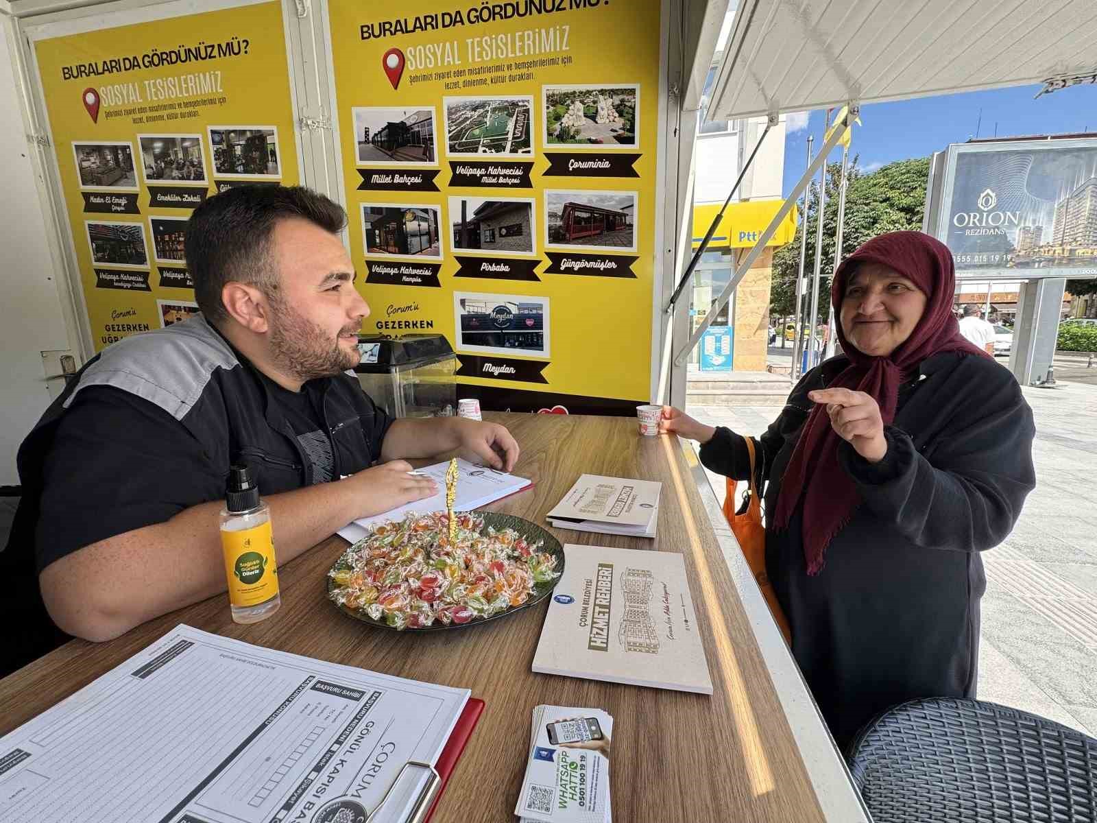 corum-belediyesi-cozum-merkezi-noktasi-saat-kulesi-onunde-kuruldu