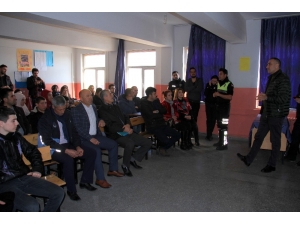 Muradiye’de Öncelik Hayatın, Öncelik Yayanın Konulu Seminer Verildi