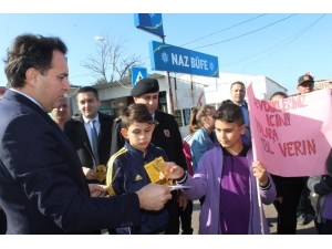 Ayvalık’ta Sürücülere ‘Yaya’ Freni
