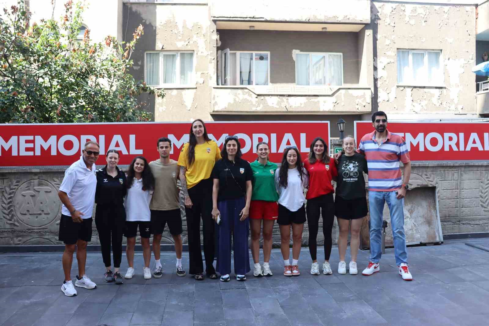 melikgazi-kayseri-basketbol-da-oyuncular-ve-teknik-ekip-saglik-kontrolunden-gecti