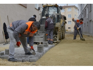 Tepebaşı’nda Yenileme Ve İyileştirme Çalışmaları Sürüyor