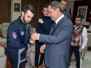 Şampiyonlar Ödüllendirildi