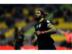 Christian Luyindama İlk Golünü Attı