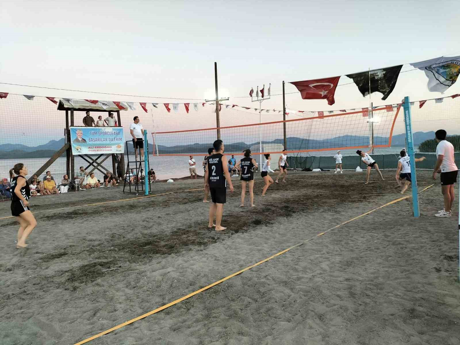koycegiz-de-plaj-voleybolu-turnuvasi-heyecani-basladi