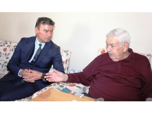 Ümmet Akın’dan Duayen Başkanlara Ziyaret
