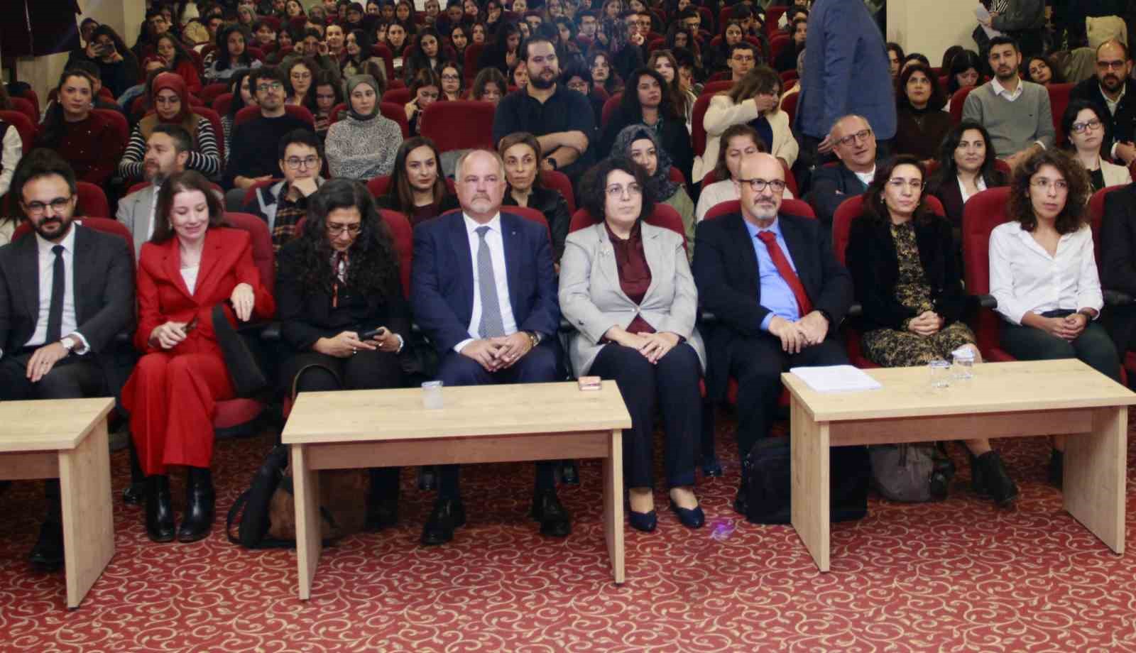 esogu-hukuk-fakultesi-nde-2026-2027-akademik-yili-torenle-acildi