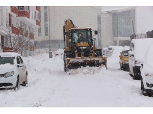 Bingöl’de Kar Etkisini Gösterdi, 281 Köy Yolu Ulaşıma Kapandı