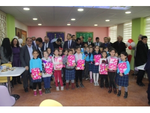 Emet’te 2 Okula Daha Kütüphane