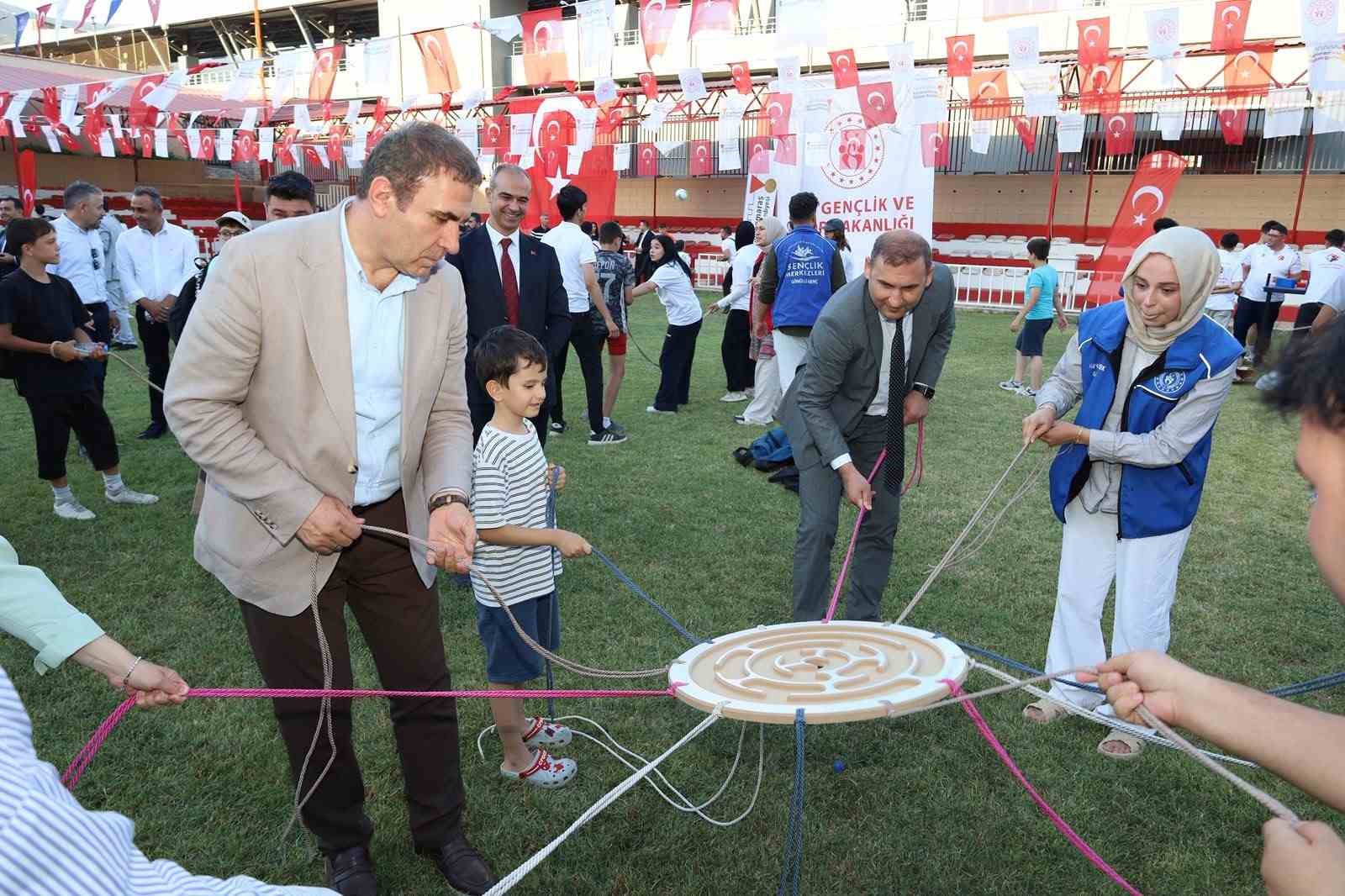 kahramanmaras-ta-yaz-spor-okullari-29-bransta-kapilarini-acti