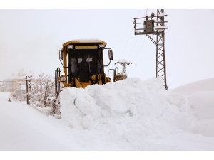 Tunceli’de Kar Etkili Oldu, 212 Köy Yolu Ulaşıma Kapandı