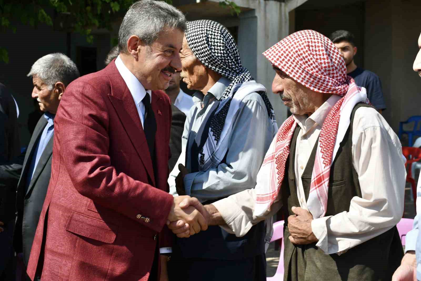 vekil-tatar-silopi-de-koy-gezileri-gerceklestirip-vatandaslarin-taleplerini-dinledi