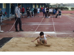 Nilüferli Atletlerden 18 Madalya