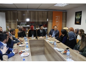 Ak Parti Genel Başkan Yardımcısı Fatma Betül Sayan Kaya, Kadem’i Ziyaret Etti