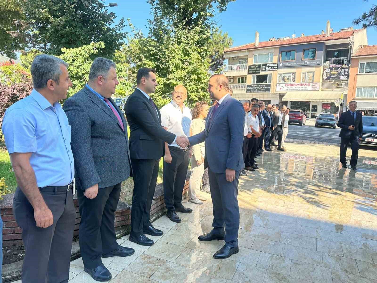 osmaneli-kaymakami-tahir-yilmaz-gorevine-basladi