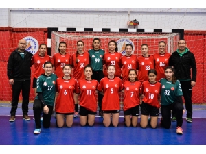 Genç Hentbolcular Namağlup