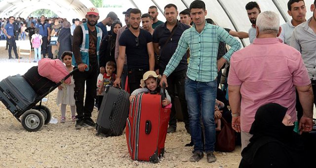 Almanya, Türkiye'den 6 Bin Suriyeli Sığınmacı Alacak