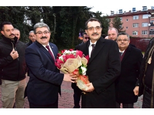 Bakan Dönmez’den Başkan Can’a Ziyaret