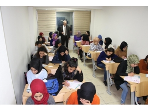 Demirkol Gençlerle Bir Araya Geldi