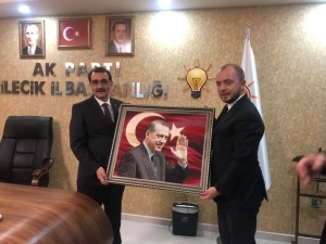 İl Başkanı Karabıyık, Bakan Dönmez’i Makamında Ağırladı