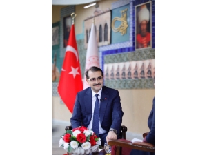 Bakan Dönmez Trakya’da Doğalgaz Bulunduğunu Açıkladı