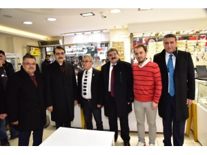 Bakan, Milletvekili Ve Belediye Başkanı Bilecik İçin El Ele Verdiler