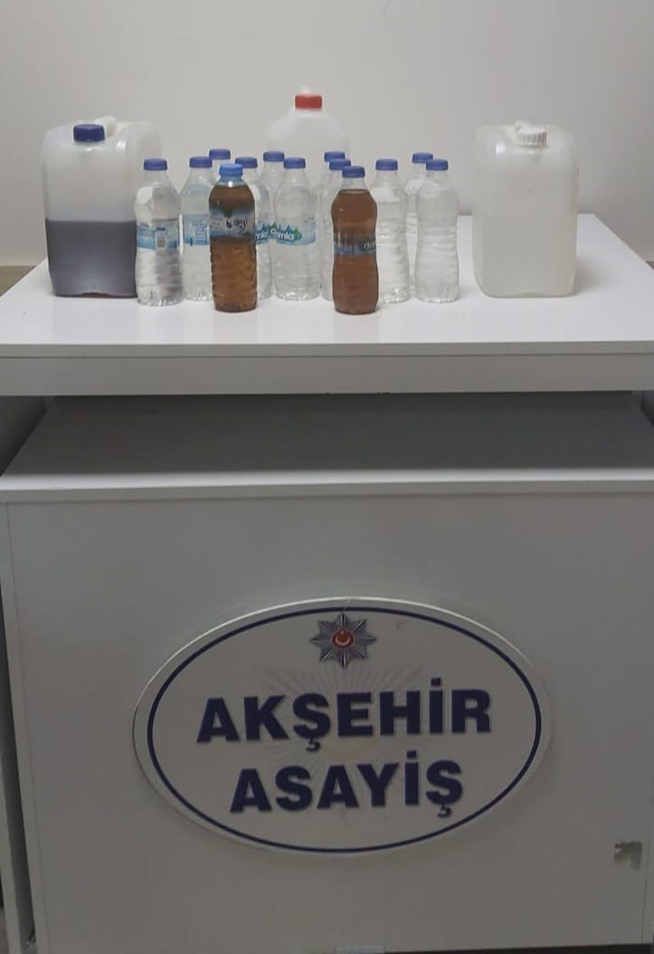 aksehir-polisi-sahte-icki-imalatina-gecit-vermedi