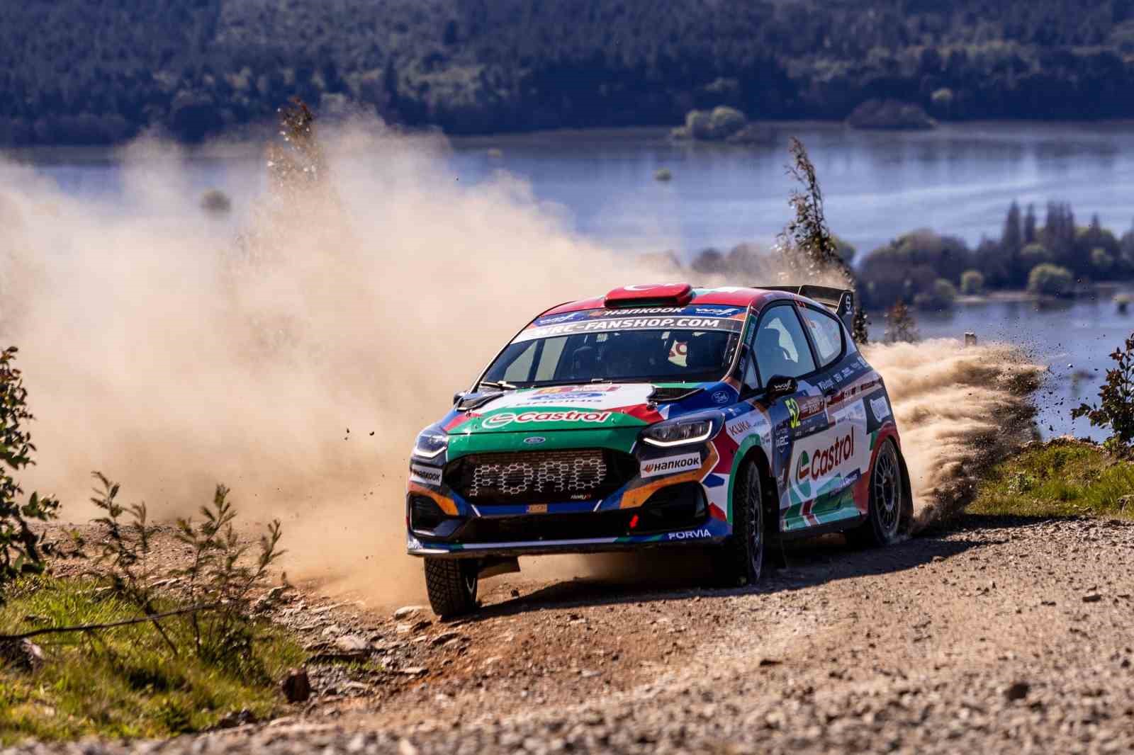 castrol-ford-team-turkiye-pilotu-ali-turkkan-dunya-sampiyonu-oldu
