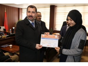 Baydilli’den Başarılı Öğrencilere Sertifika