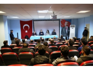 Başkan Çelik, Okul Müdürleriyle Toplantı Yaptı