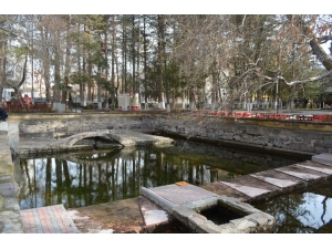 Bizans Kralının Kızına Yaptırdığı Havuz Yaklaşık 1000 Yıldır Varlığını Koruyor