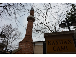 Tarihi Camiden 9 Yıl Önce Çalınan Hat Beyoğlu’ndaki Antikacıya Satılmaya Getirilince Vakıflar Müzesine Döndü