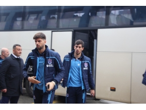 Trabzonspor, Galatasaray Maçı İçin İstanbul’a Gitti