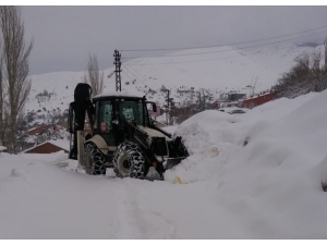 Tunceli’de Kar 147 Köy Yolunu Ulaşıma Kapattı