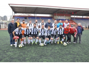 70 Yaşındaki Şerif Kunt İlk Maçına Çıktı