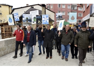 Türkiye’nin En Hızlı Akan Çayının Üzerinde Yapılması Planlanan Hes’e Yöre Sakinleri Karşı Çıkıyor