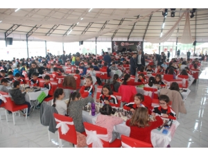 Tokat’ta, 400 Öğrenci Mat Etmek İçin Yarıştı