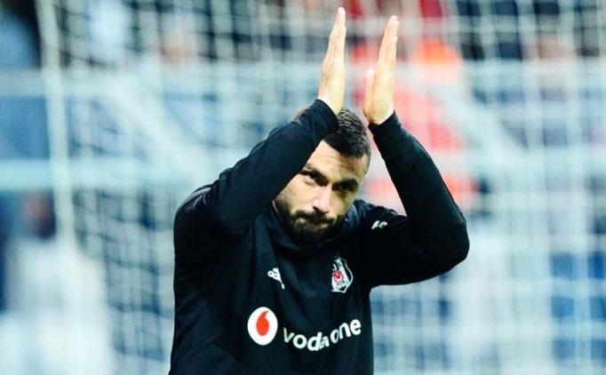 Burak Yılmaz Golü Attı, Şarkı Çaldı!