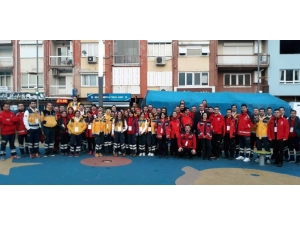 98 Sağlıkçı Binlerce Kişiye Hizmet Verdi