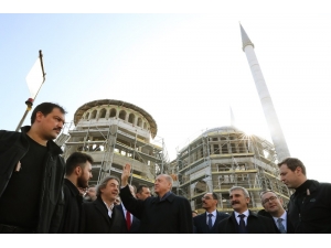 Cumhurbaşkanı Erdoğan Taksim Camii’ni İnceledi