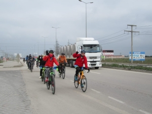 Sağlıklı Hayat İçin Pedal Çevirdiler