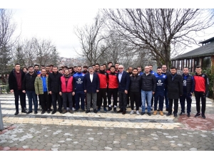 Başkan Can, Sporcularla Kahvaltıda Buluştu