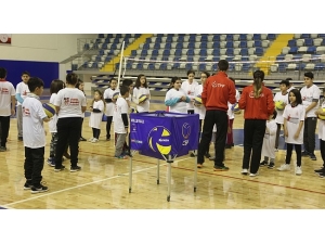 Fabrika Voleybol Malatya’da Çalışmalarına Başladı