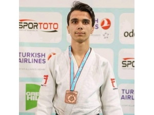 Burak Yıldırım Türkiye 3’üncüsü Oldu