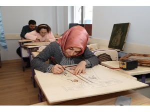 Geleneksel Sanatlar Hayat Buluyor